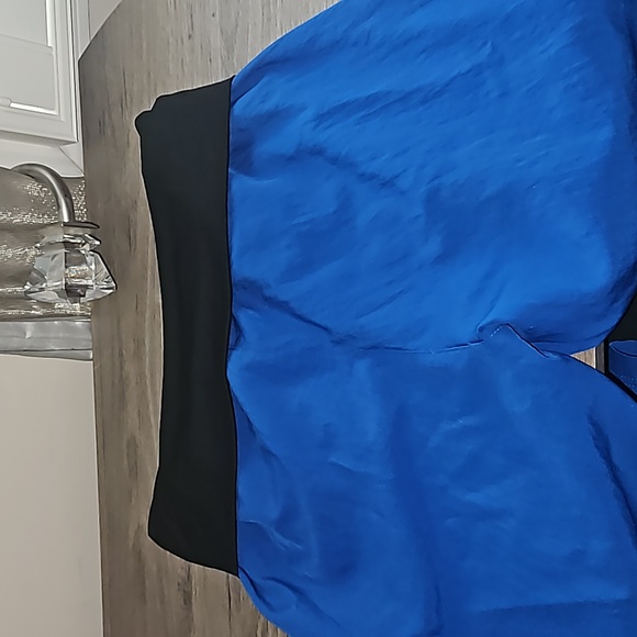 Blue scrub bottoms - Picture 3 of 4